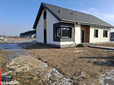 Dom wolnostojący 80 m2 plus poddasze 50 m2.