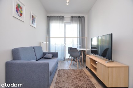 Wolne Od Zaraz, Komunikacja MIejska, Balkon