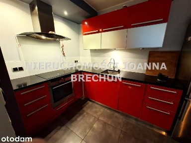 ul. Szybka / balkon / miejsce postojowe, Przedmieście Oławskie, Krzyki, Wrocław, dolnośląskie