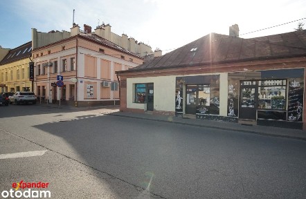 Kamienica inwestycyjna z lokalami usługowymi, centrum