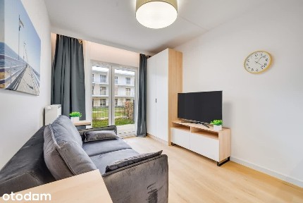 Apartament inwestycyjny z widokiem na morze i ogródkiem.