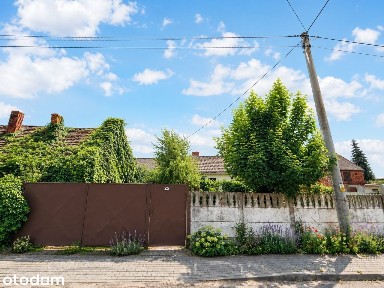 Dom z zabudowaniami gospodarczymi na działce 1115 m² | Iźbice |