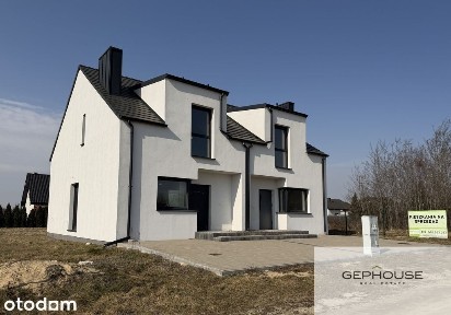 Bliźniak| Ceradz Kościelny| w otoczeniu zieleni