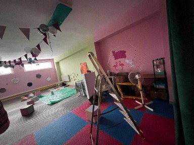 Przestronny lokal usługowy do wynajęcia WESOŁA !