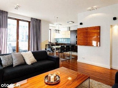 klimatyzowany apartament z widokiem na park