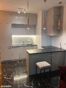 Apartament 3-pokojowy na Mokotowie z ogródkiem i klimatyzacją metro