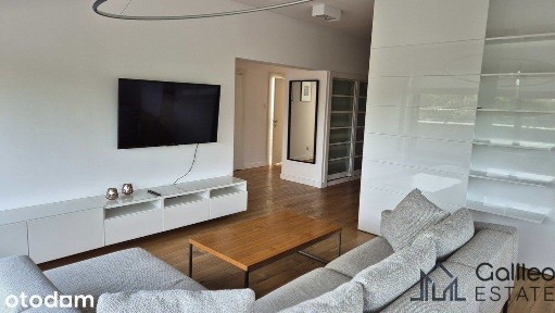 Przestronny apartament w centrum, widok na park