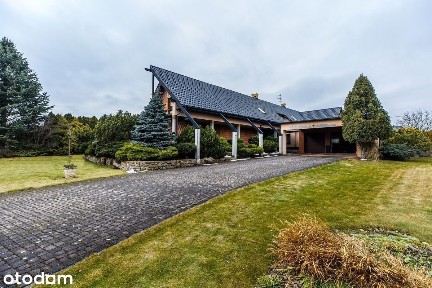 Przestronny dom 560 m2 z garażem w Krakowie. ul. Niebyła 3 490 000 zł