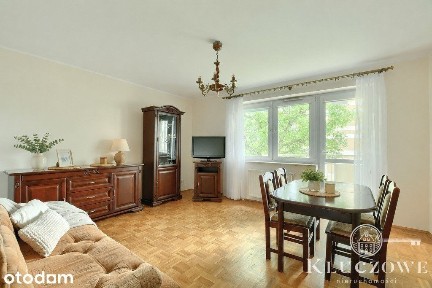 2 oddzielne pokoje, 1 piętro, ul. Legionów, 2007r.