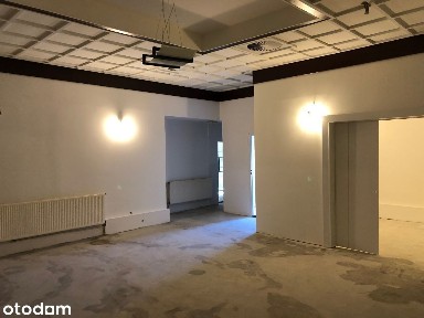 Okazja - atrakcyjny lokal biurowo - usługowy w centrum Wałbrzycha