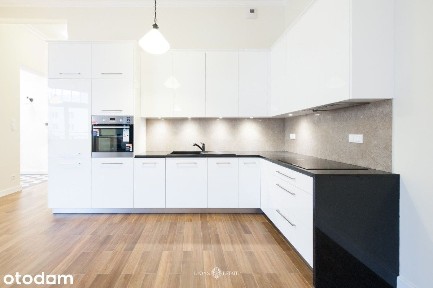 Trzypokojowy apartament w Śródmieściu - Hożaoża 50