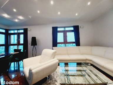 Przestronny apartament 3 min od metra Dw. Gdański