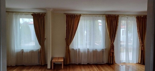 Wynajmę dom 193m2 + warsztat 250m2,działka 1233m2 na Smochowicach