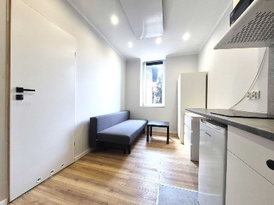 Jasne studio 14 m² - ul. Cmentarna 30, BRAK PROWIZJI