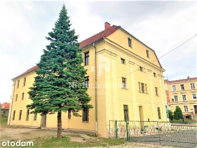 Budynek Mieszkalno - usługowy Świebodzice