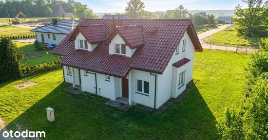Połówka bliźniak w spokojnej okolicy Wolin