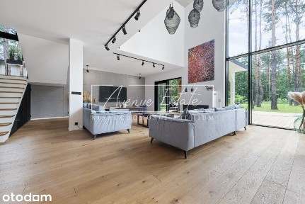 Unikatowa rezydencja/ działka 2150m2/basen