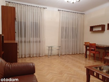 3 min. do metra! Wyposażone i jasne mieszkanie (40m2) na Bielanach