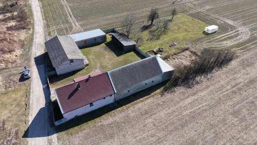 Gospodarstwo rolne dom i zabudowania 0,8443 ha, Garbce, gmina Żmigród