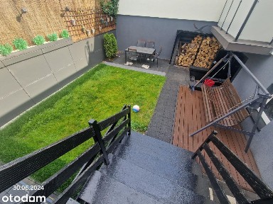 Dom szeregowy 190m2, garaż lub 2 mieszkania, możliwy wynajem.
