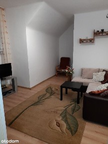 Wynajmę kawalerkę z osobną kuchnią i garderobą od zaraz