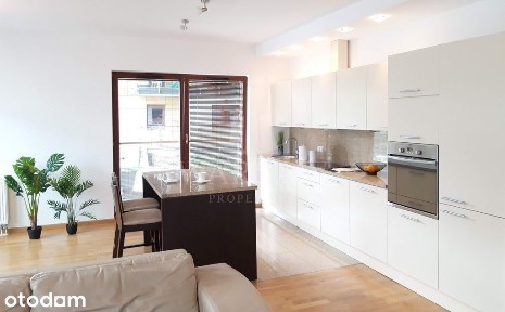 Duży apartament w centrum Miasteczka Wilanów
