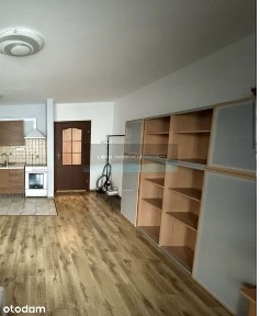 Z balkonem na Bielanach