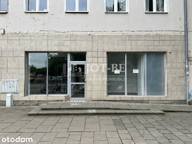 Witryny/ Główna ulica / 2 wejścia