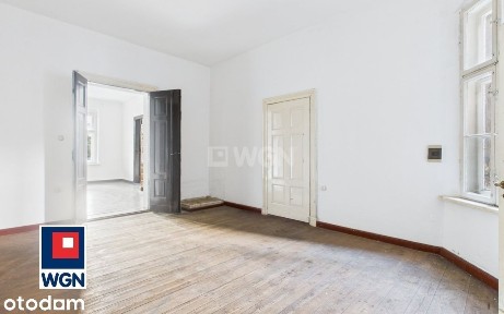 Duże mieszkanie na parterze
