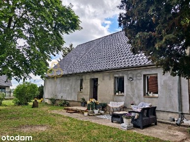 Dom po remoncie w Bieniowie z dużą działką.