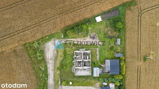 Dom w trakcie budowy plus domek gospodarczy