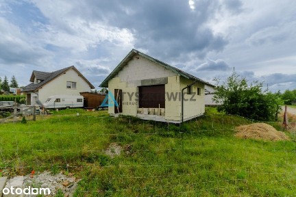 Dom na przedmieściach - stan surowy zamknięty