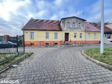 Centrum Wschowy. Lokal z garażami i ogrodem