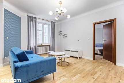 Dwupokojowy apartament w kamienicy przy Pl. Unii