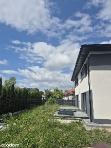 Połowa bliźniaka 118 m2 działka 475 m 2 st. deweloperski, bezpośrednio