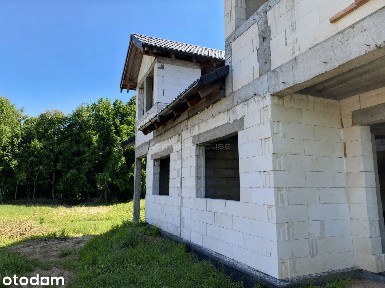 Dom w zabudowie bliźniaczej, sąsiedztwo lasu