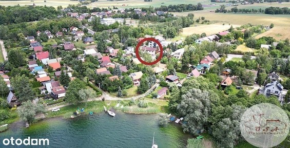 W centrum Giewartowa 70 M od Jeziora Powidzkiego