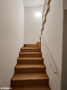 Dostępny od zaraz do zamieszkania 100m segment z ogródkiem
