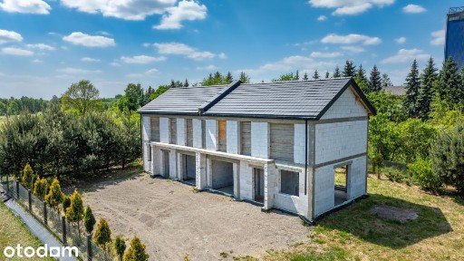 Lewa Strona Bliźniaka Przy Parku Zielona