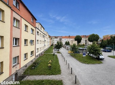 Dwupokojowe mieszkanie w centrum Bolesławca.