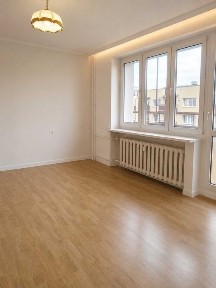 Sprzedam M2 - Rybnik Chwałowice Kawalerka 27,88 m2 z balkonem i piwnicą - 4 piętro