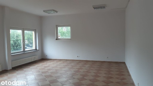 obszerny lokal 100m2 lub całość 153m2 w dobrej lokalizacji
