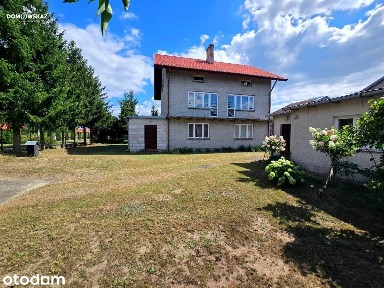 Dom 200 m² i budynki gospodarcze na dużej działce