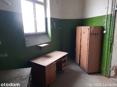 Magazyn I dobrze doświetlony światłem dziennym I parking