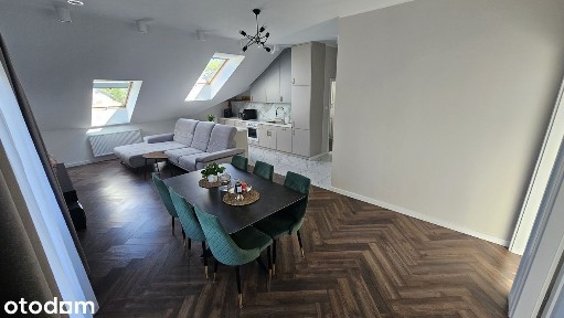 Apartament 4pok. 83m2, prywatny garaż na 2 auta, balkon, klimatyzacja.
