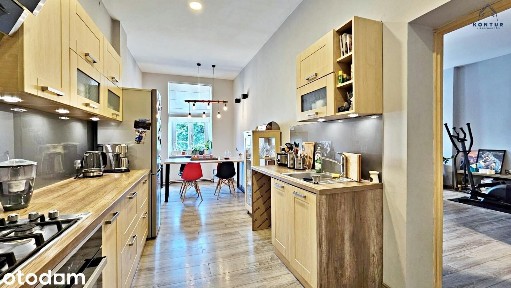 PRZESTRONNE | 82 m² | 2 PIĘTRO | 3 POKOJOWE | KAMIENICA W CENTRUM