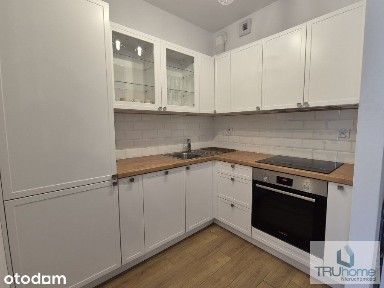 Nowoczesne 2 pokoje + balkon. Centrum