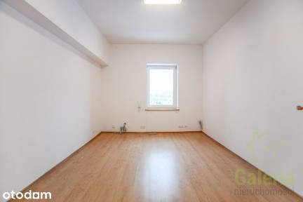 Przestronny lokal biurowy, 25m2, ul. Leona Heyki