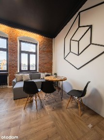 Przy Galerii Dominikańskiej | kawalerka z antresolą | od zaraz.