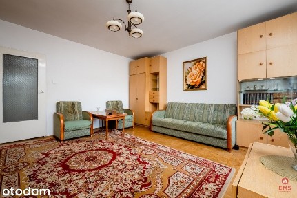 Przestronne 2 pokoje, pierwsze piętro